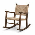 Chaise berçante en bois noyer et corde naturelle